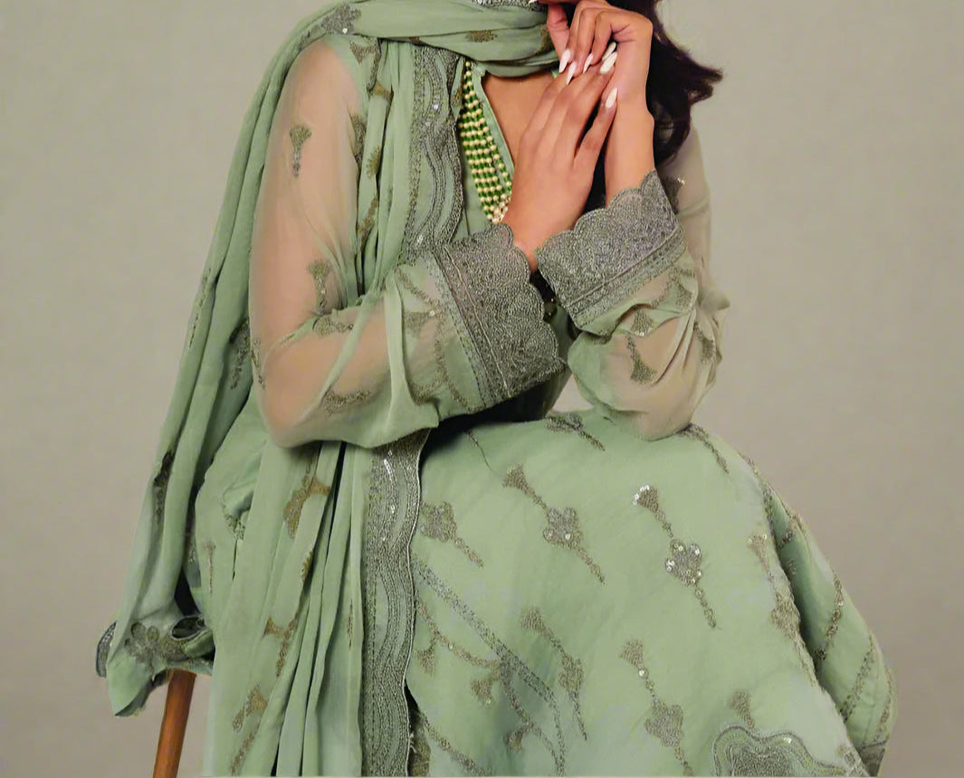 CADET GRAY– Embroidered Chiffon Unstitched 3Pc Suit.