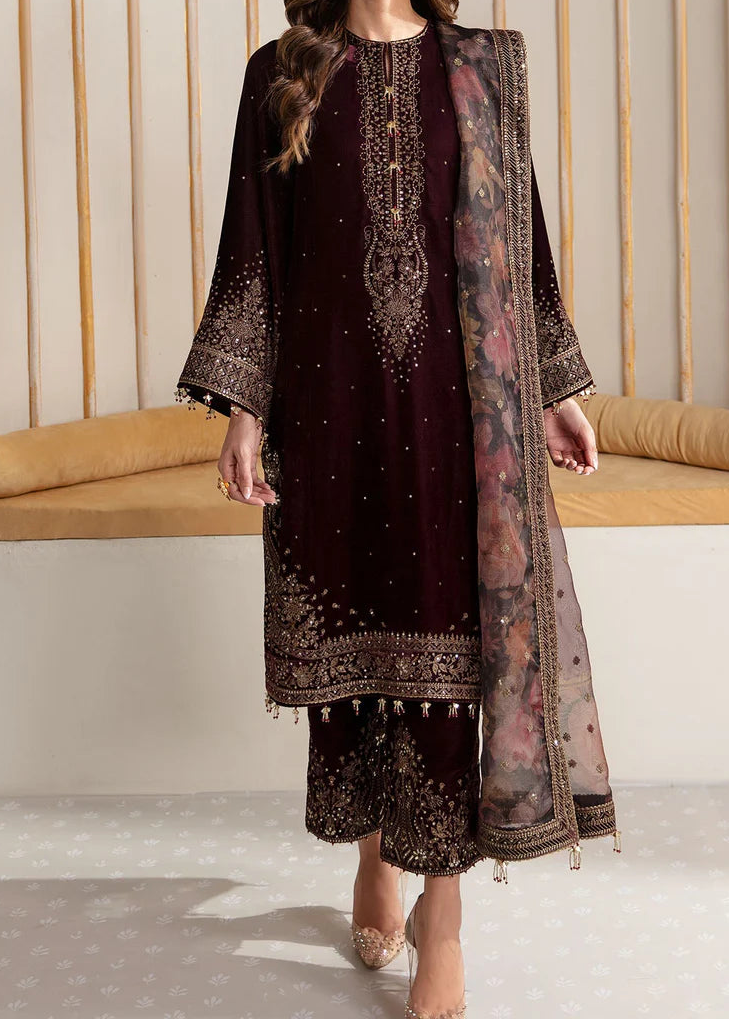 Grace W967-Embroidered 3pc Velvet Dress Dress With Printed Organza Dupatta.