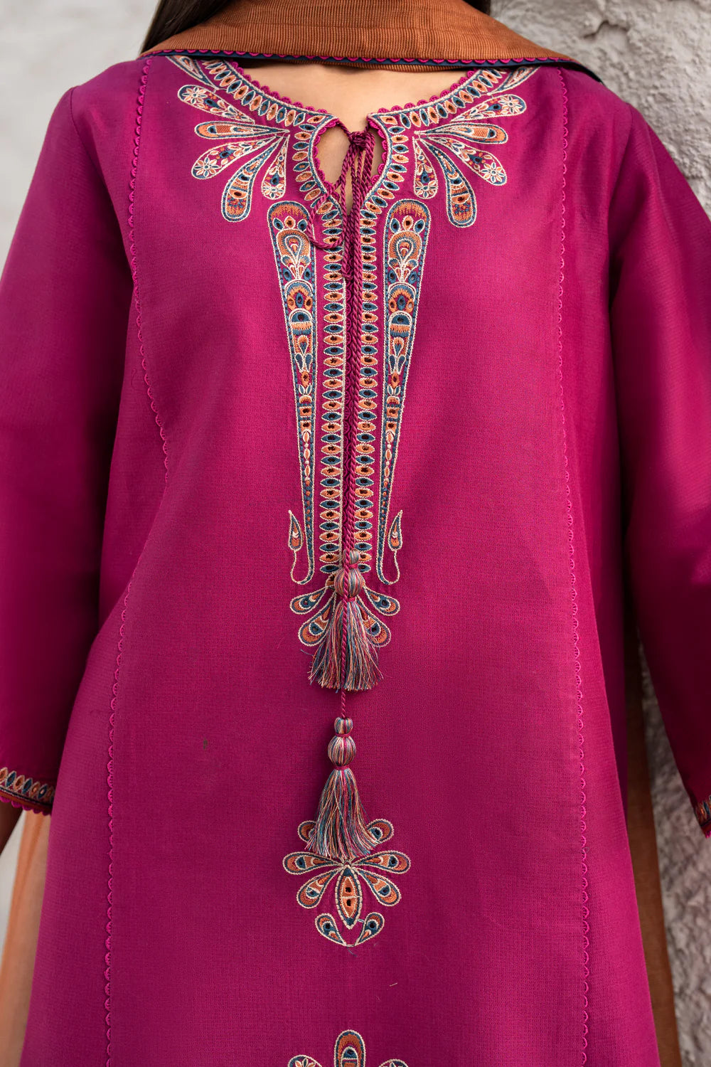 Grace S1190-Embroidered 3pc Lawn Dress With Printed Munar Dupatta.