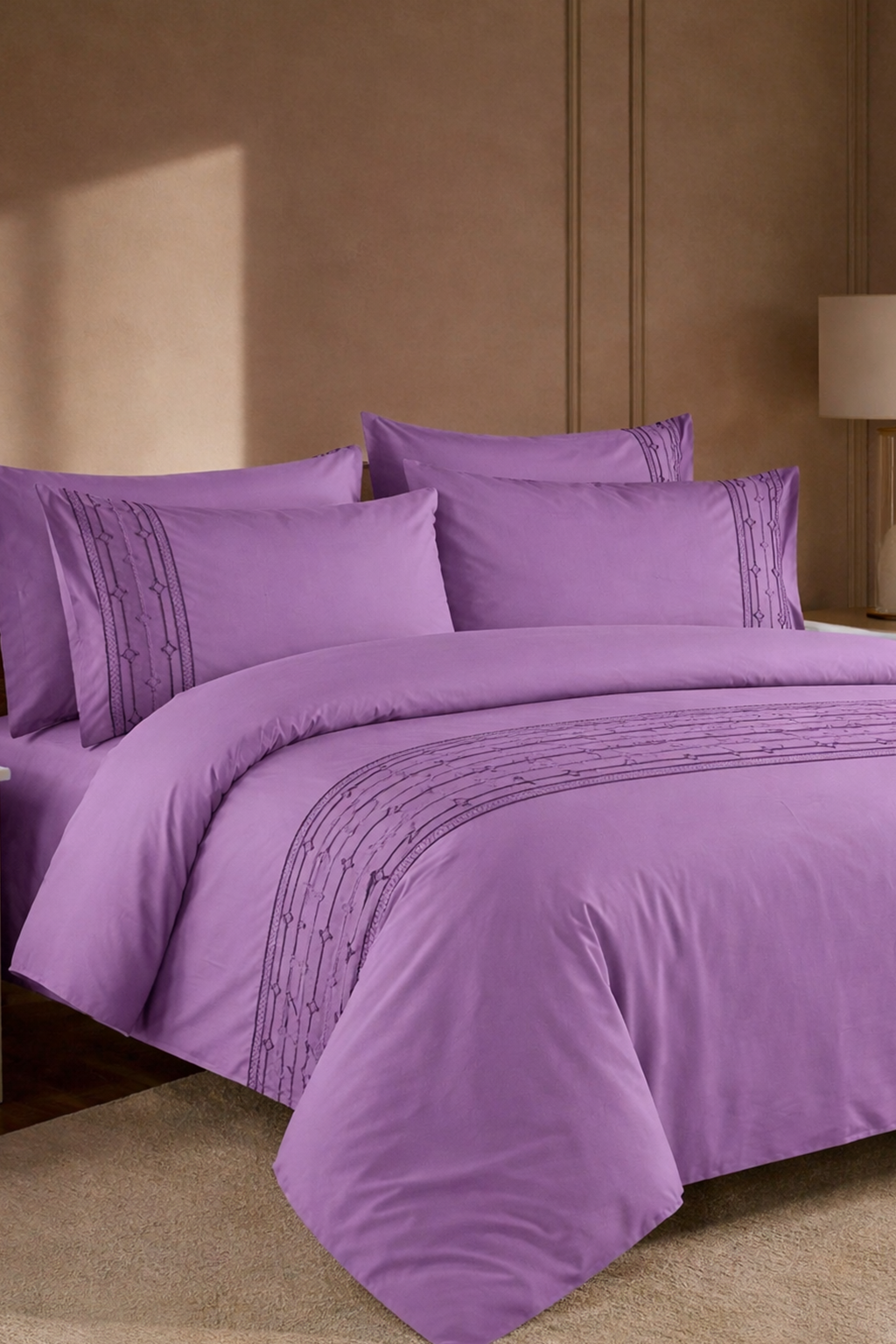 FL980 - Embroidered Bedsheet SET