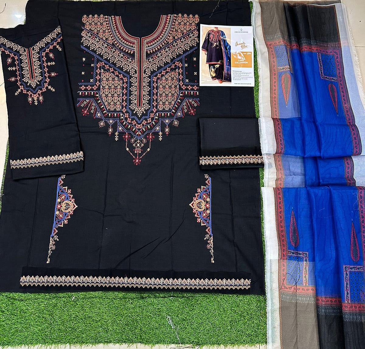 Grace S590-Embroidered 3pc Lawn dress with Printed Munar dupatta.