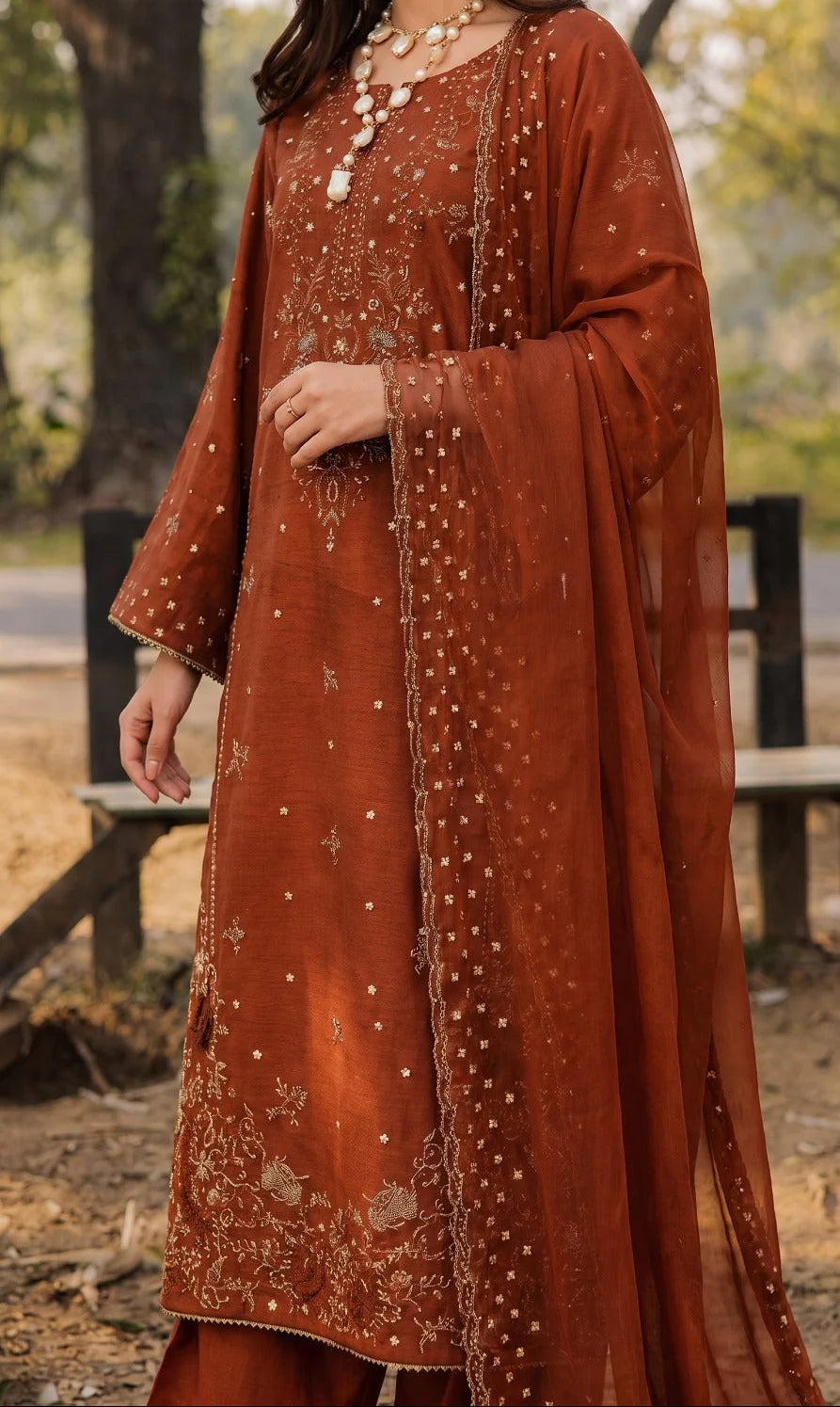 Grace W1073 - Embroidered 3pc Marina Dress With Embroidered Chiffon Dupatta.