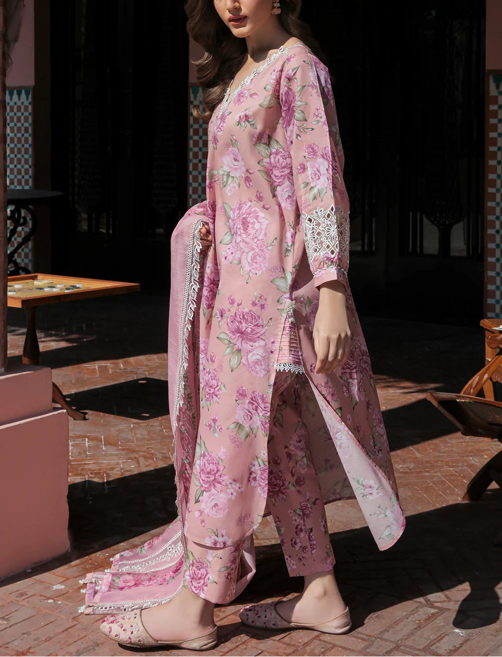 Grace S1098-Printed & Embroidered 3pc Lawn dress with Embroidered Net Dupatta.
