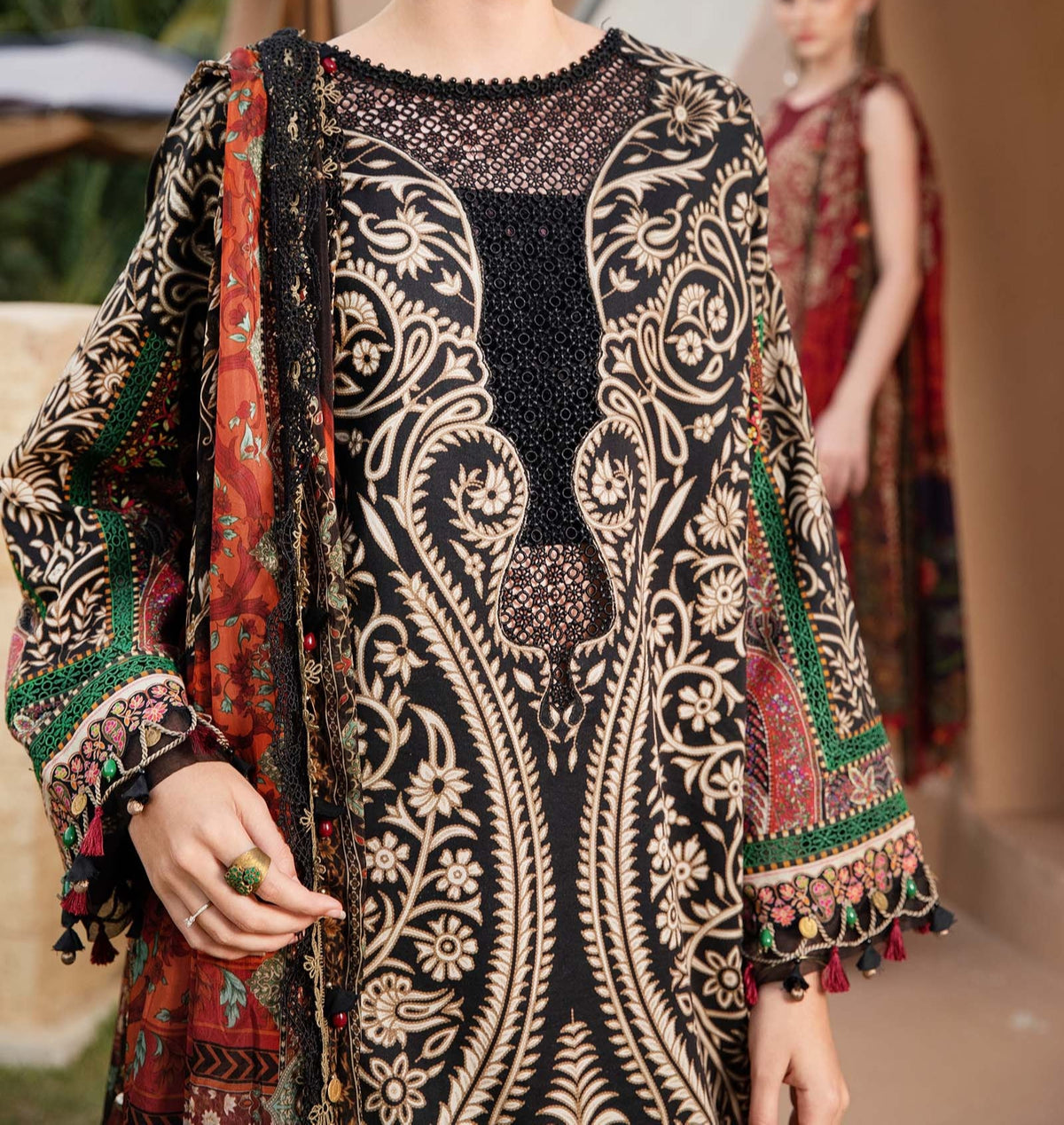 Grace S1167-Printed & Embroidered 3pc Lawn dress with Printed Chiffon Dupatta.