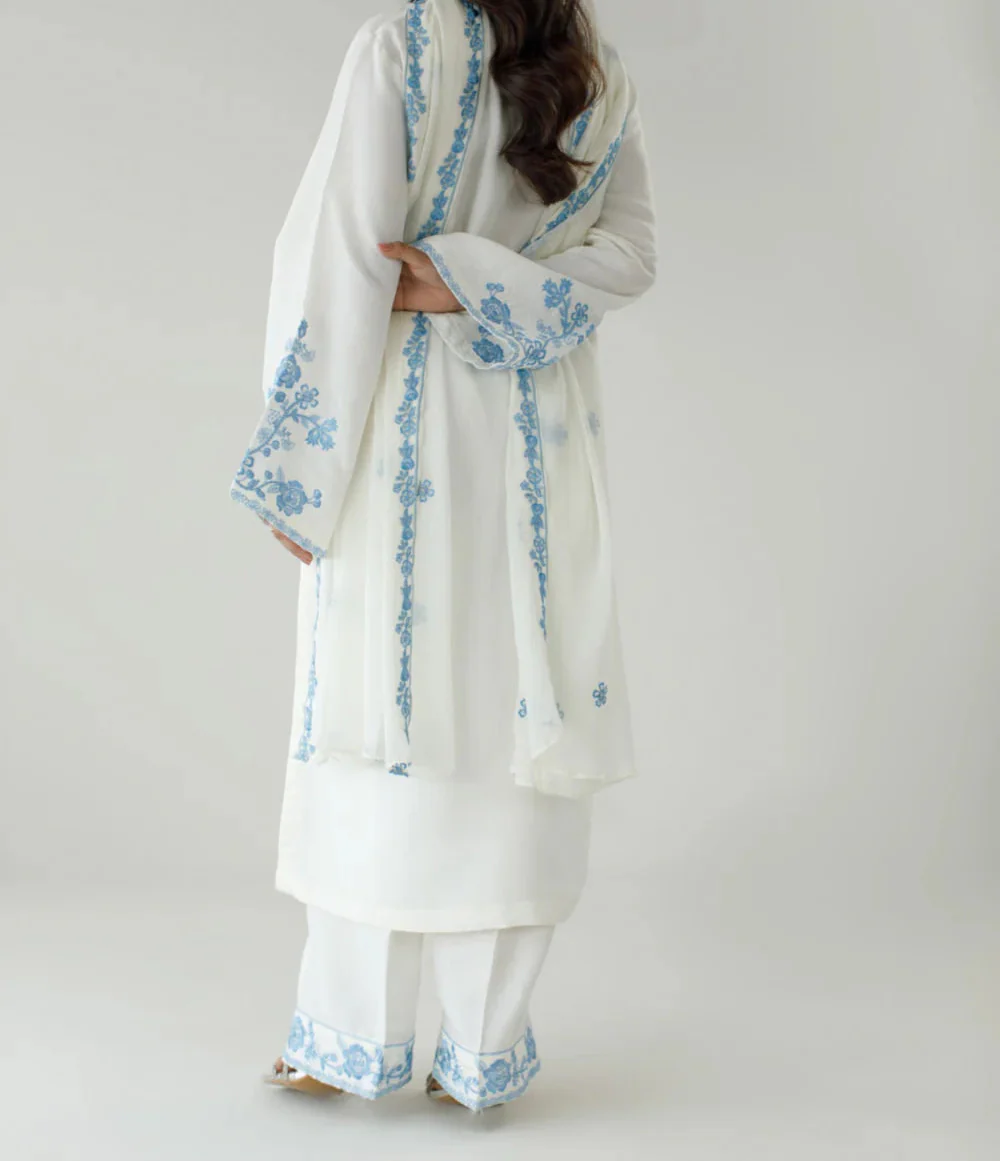 Grace Z-(S1432) - Stitched Embroidered 3pc Lawn Dress With Embroidered Chiffon Dupatta.