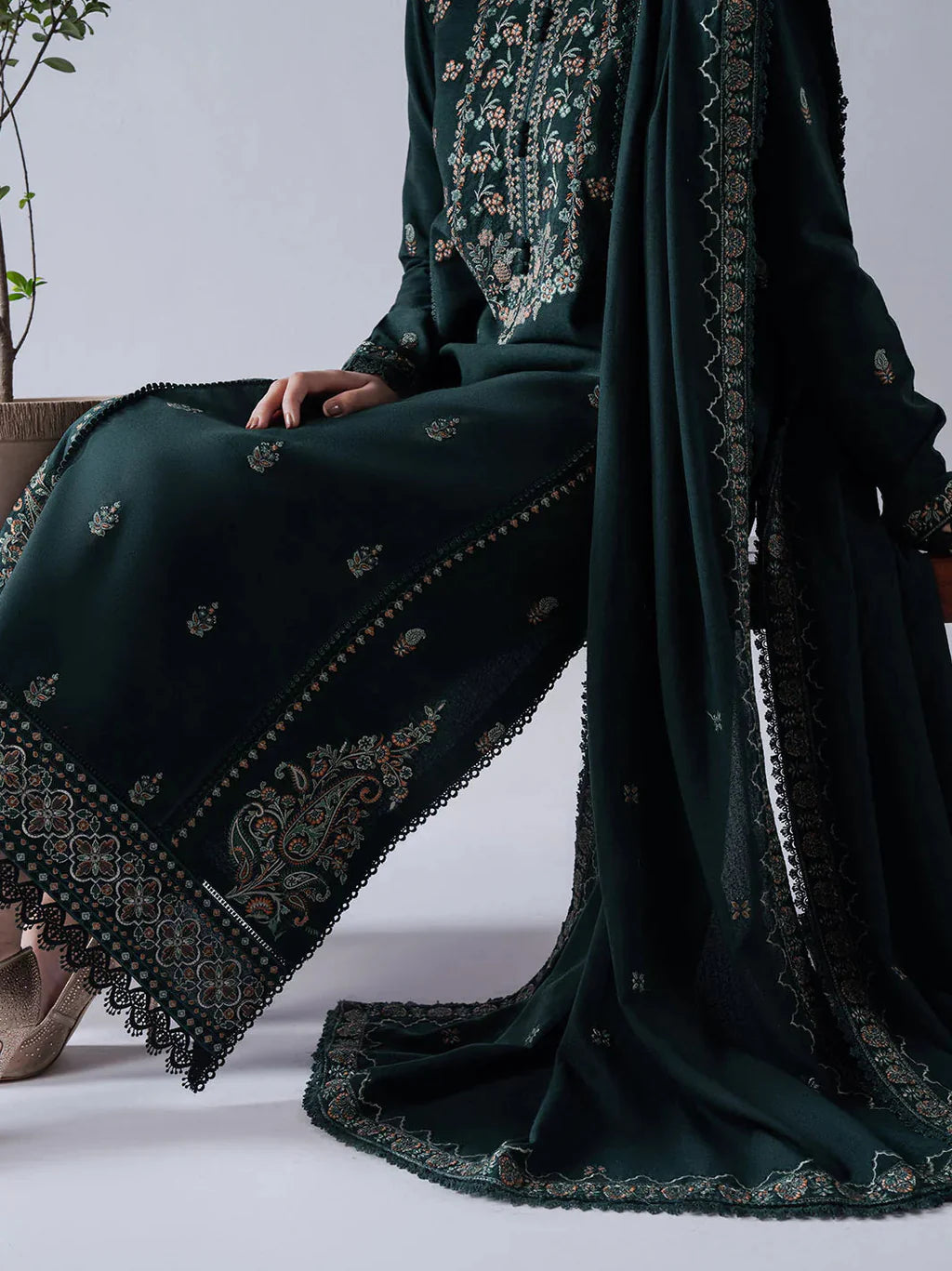 Grace S1437-Embroidered 3pc Lawn Dress With Embroidered Lawn Dupatta.