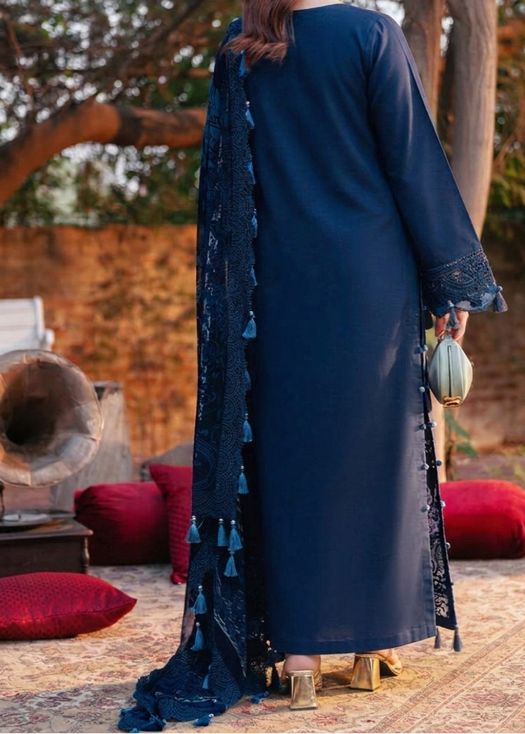 Grace S1348 - Embroidered 3pc Lawn Dress With Printed Lawn Dupatta.