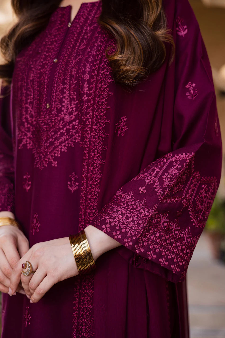 Grace S1514 - Embroidered 3pc Lawn Dress With Embroidered Chiffon Dupatta.