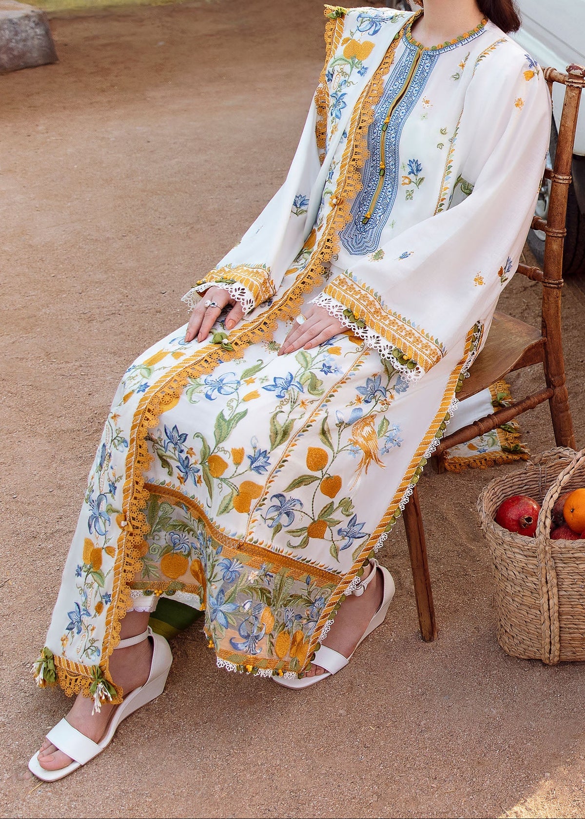 Grace S1408 - Embroidered 3pc Lawn Dress With Printed Lawn Dupatta.