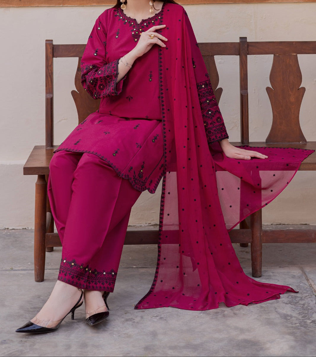 Grace S1360 - Embroidered Sequence 3pc Lawn Dress With Embroidered  Sequence Chiffon Dupatta.