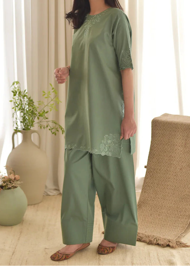 Grace S1444-Embroidered 3pc Lawn Dress With Embroidered Chiffon Dupatta.